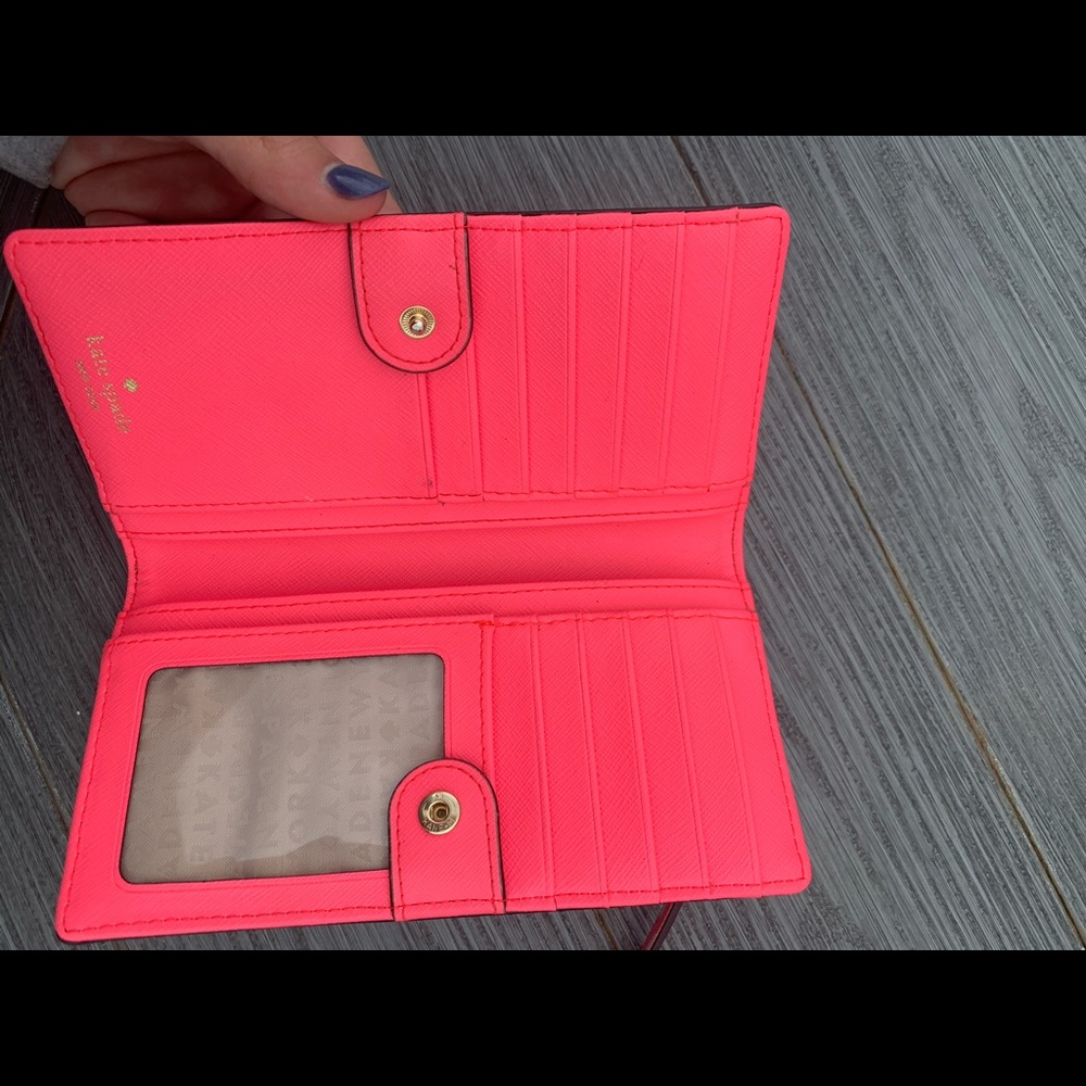Wallet - Picture 2 of 3